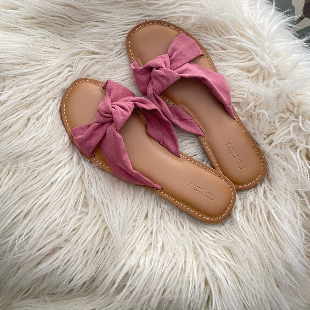 Old navy sandals